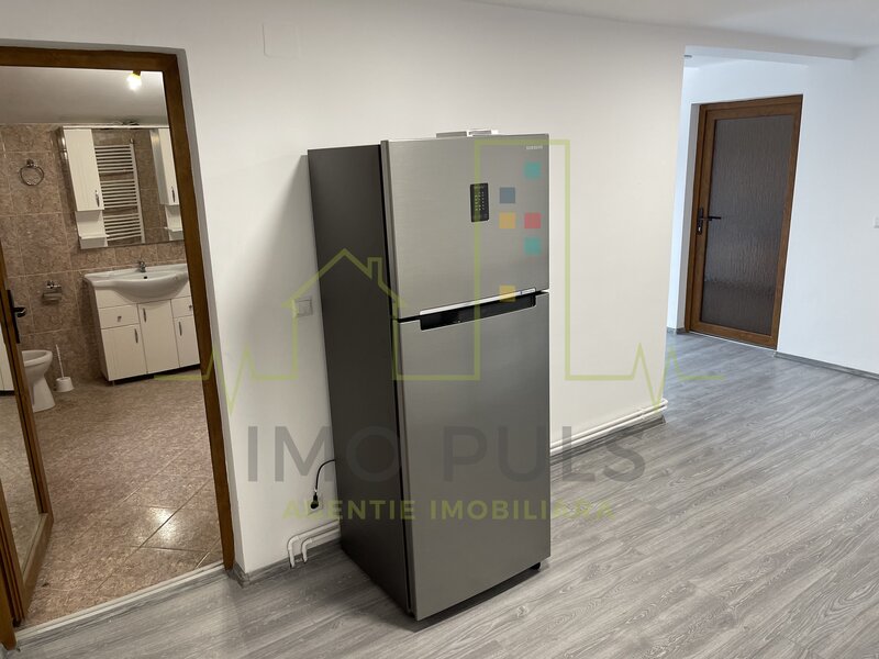 Dumbravita. Casa Pretabil cazare muncitori/birouri/sediu firma. 17 Camere.7 Bai