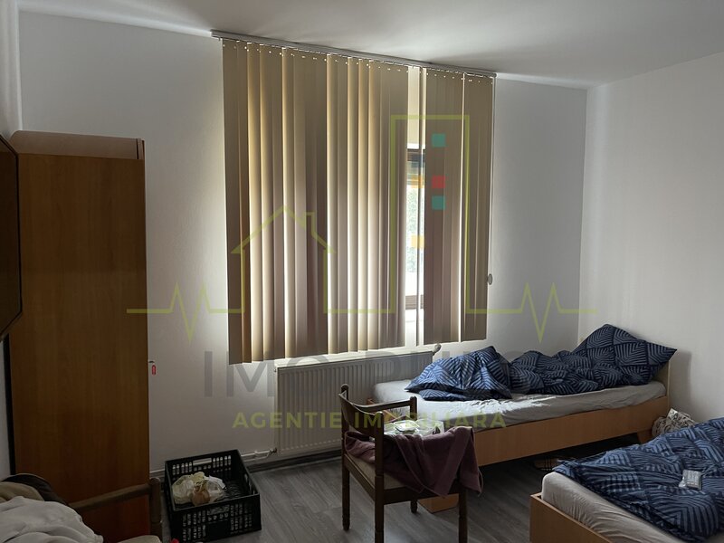 Dumbravita. Casa Pretabil cazare muncitori/birouri/sediu firma. 17 Camere.7 Bai